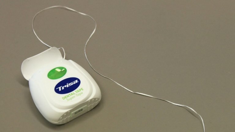 Is Dental Floss Compostable?