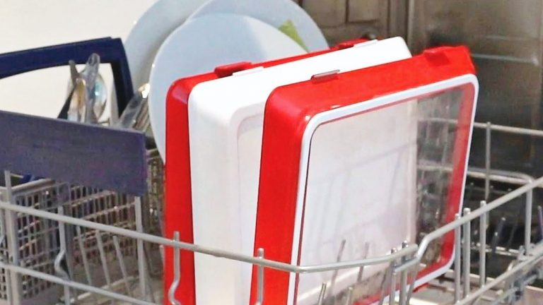 Are Reusable Food Preservation Trays Dishwasher Safe?