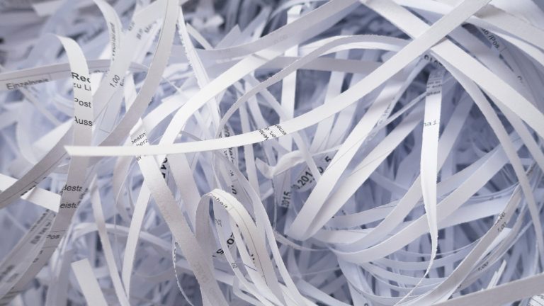 Can I Put Shredded Paper in the Recycle Bin?