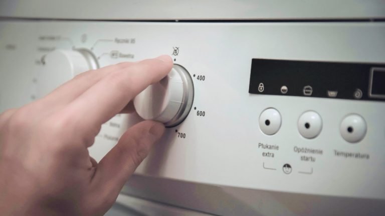Is It Really Safe to Use Vinegar to Clean My Washing Machine?