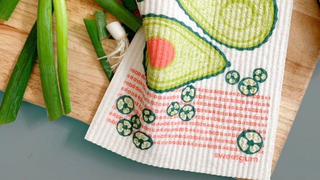 What to Do if My Swedish Dishcloth Starts to Smell? SustainabilityNook