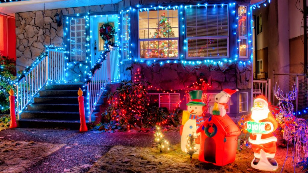 are-christmas-lights-a-waste-of-electricity-sustainabilitynook