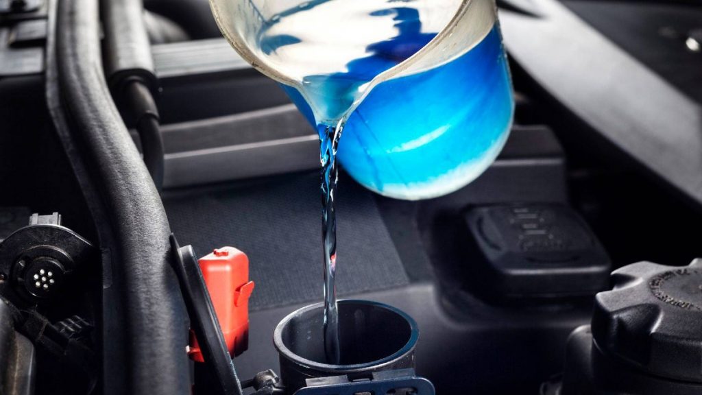 How to Properly Dispose of Used Antifreeze | SustainabilityNook