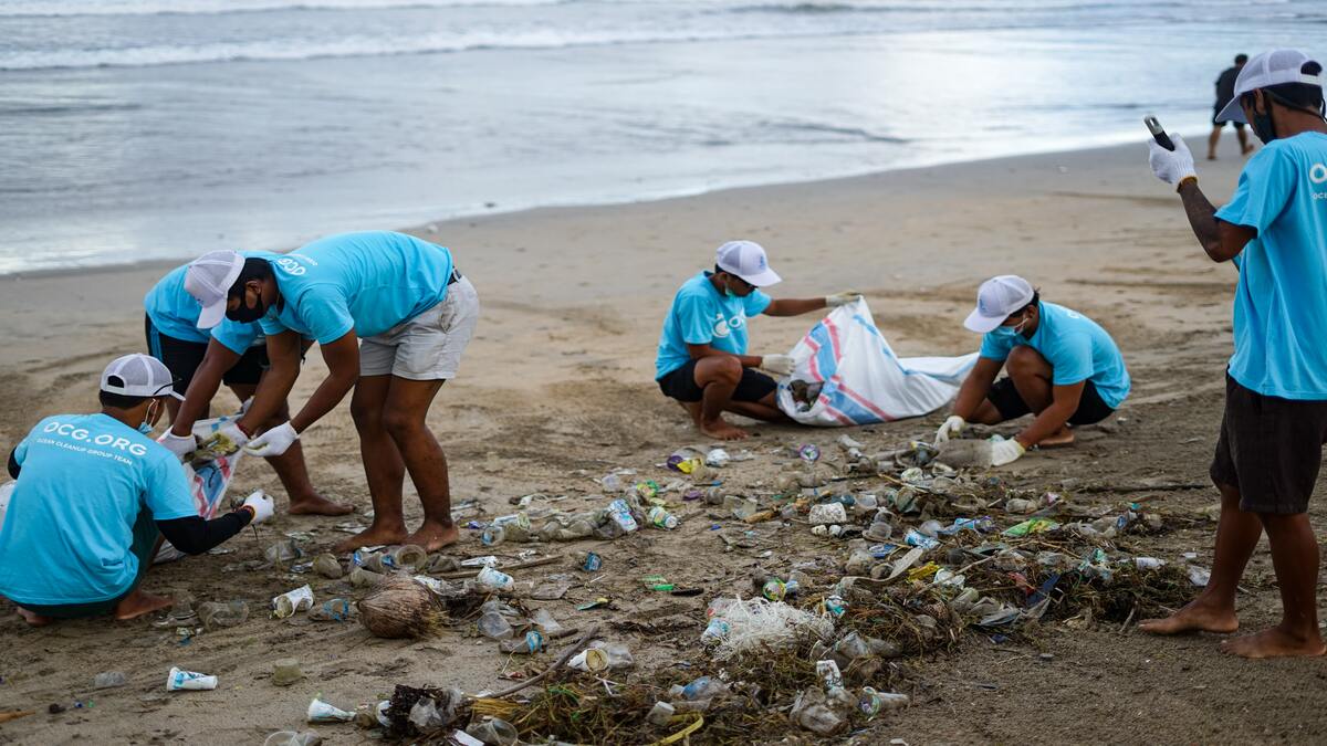 beach cleanups in bali,indonesia